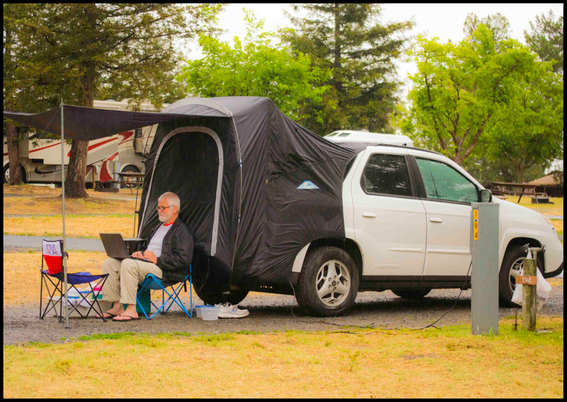 Pontiac Aztek in a meeting with its social media team in 2008 (file photo, MySpace.com)